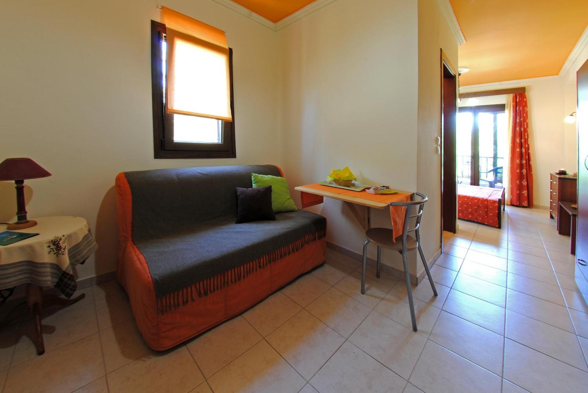 Dionysus Apartments & Suites Ierissos Room photo